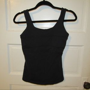 Black Shelf-Bra Athleta Yoga Tank